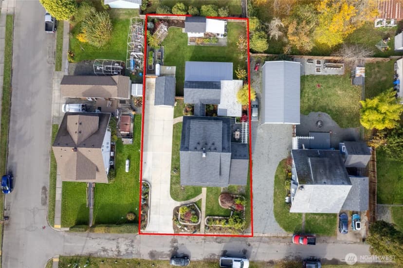 Property photo for 202 Prospect Street E, Eatonville photo 37