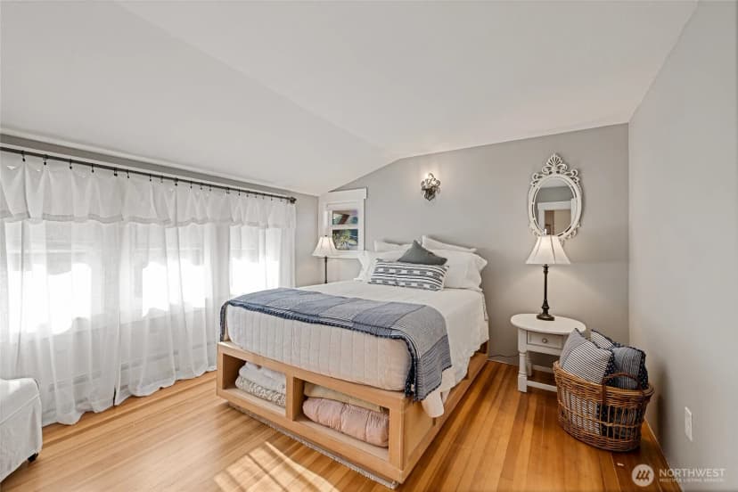 Property photo for 202 Prospect Street E, Eatonville photo 21