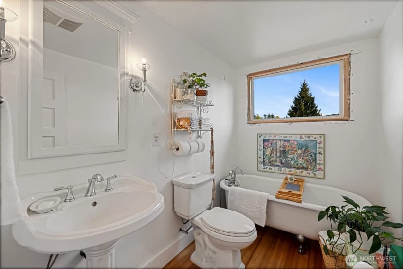 Property photo for 202 Prospect Street E, Eatonville photo 20