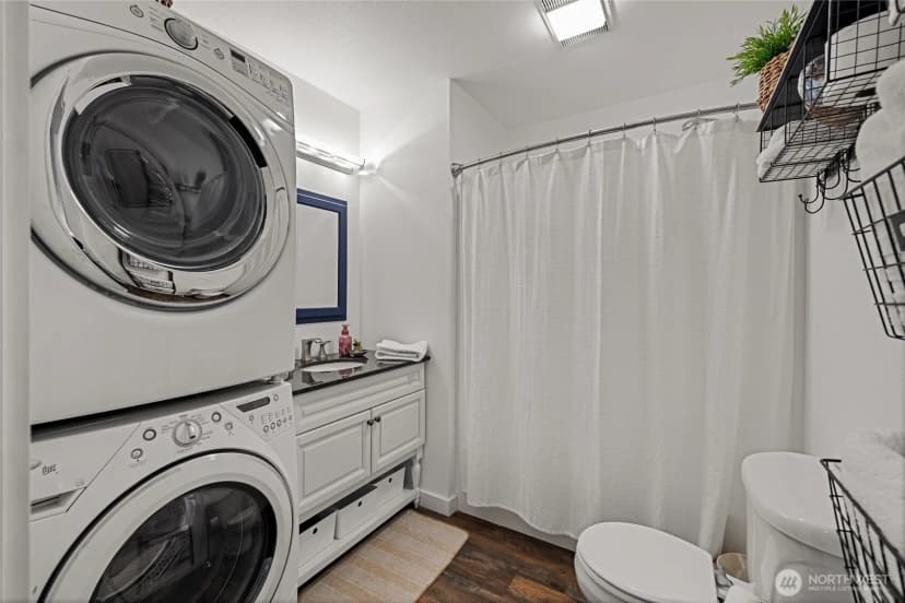 Property photo for 202 Prospect Street E, Eatonville photo 31