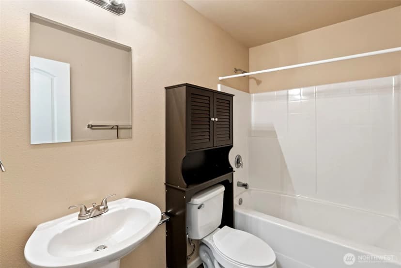 Property photo for 4233 Se Horsehead Way, Port Orchard photo 8