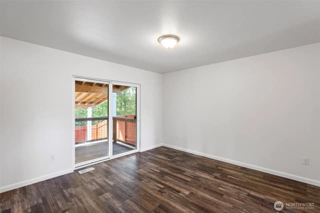 Property photo for 4233 Se Horsehead Way, Port Orchard photo 5