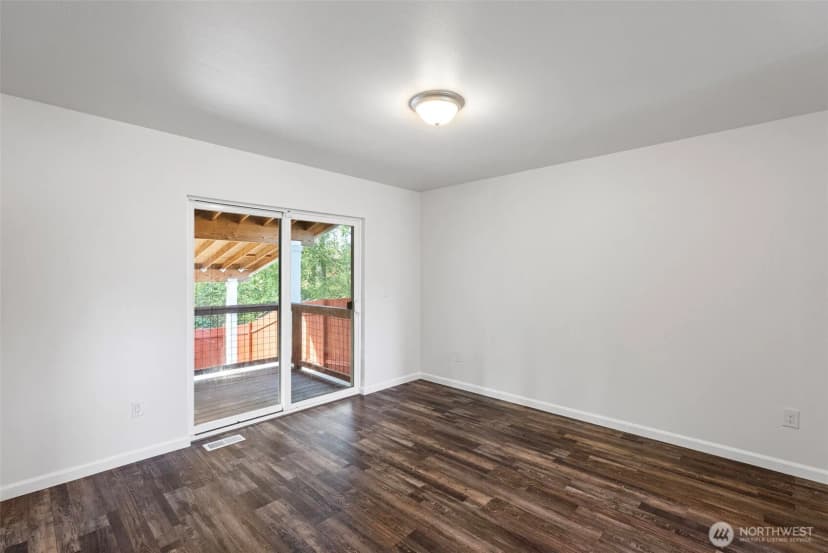 Property photo for 4233 Se Horsehead Way, Port Orchard photo 5