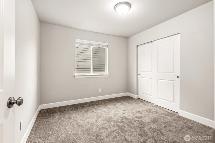 Property photo for 913 Burton Ray Street Ne, Olympia photo 20