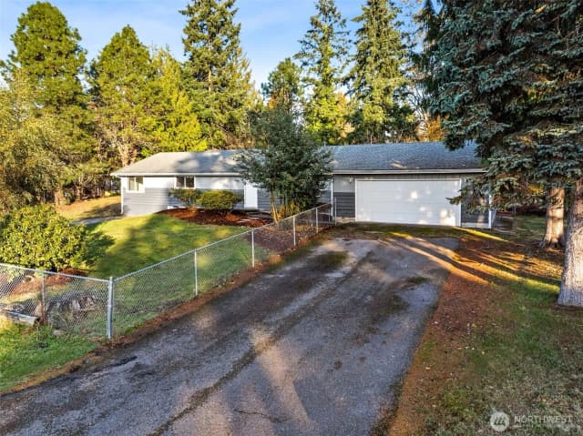 Property photo for 11821 74th Ave East, Puyallup
