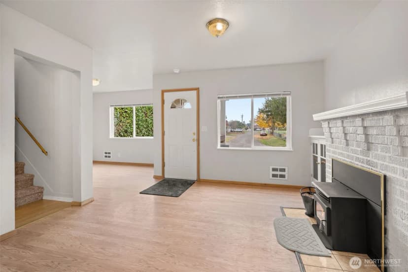 Property photo for 600 S Diamond Street, Centralia photo 12