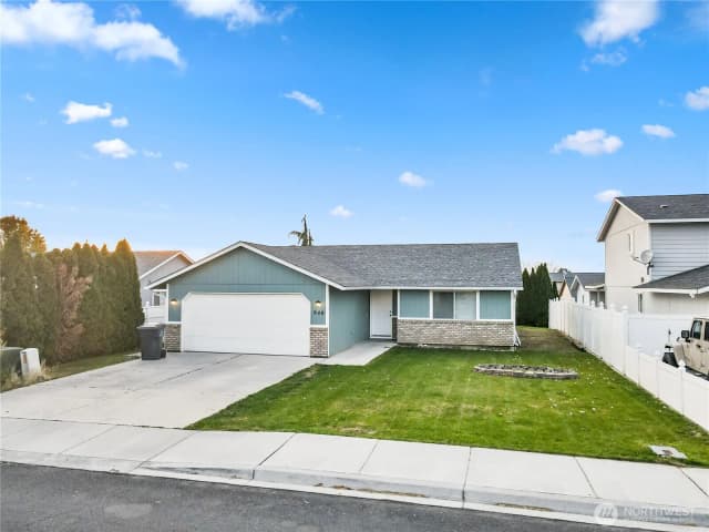 Property photo for 940 S Capstone Avenue, Othello