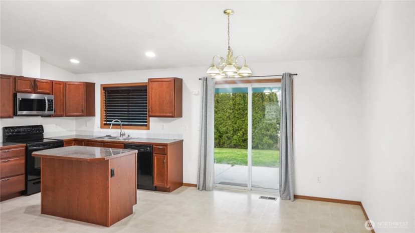 Property photo for 940 S Capstone Avenue, Othello photo 10