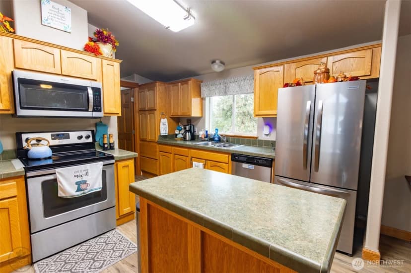 Property photo for 182 Point Drive, Oroville photo 8