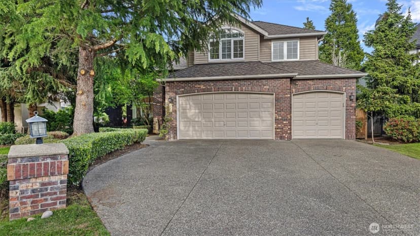 Property photo for 110 247th Avenue Se, Sammamish