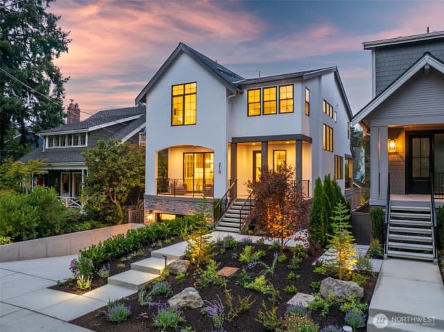Property photo for 210 35th Avenue E, Seattle