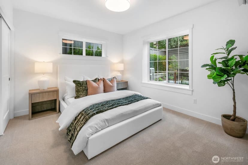 Property photo for 210 35th Avenue E, Seattle photo 33