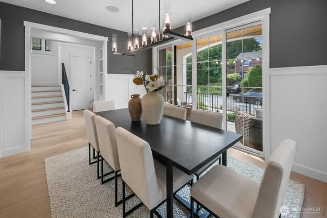 Property photo for 210 35th Avenue E, Seattle photo 5