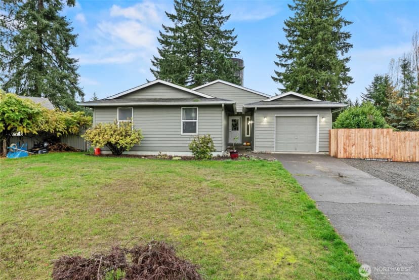 Property photo for 324 Cedar Court, Winlock