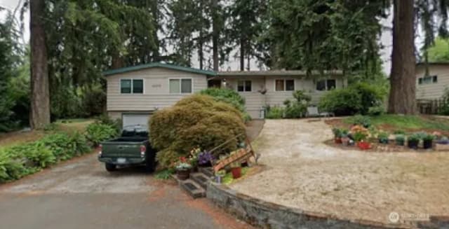 Property photo for 15375 Se 22nd Place, Bellevue