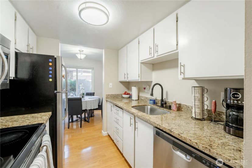 Property photo for 323 75th Street Se #a-14, Everett photo 10