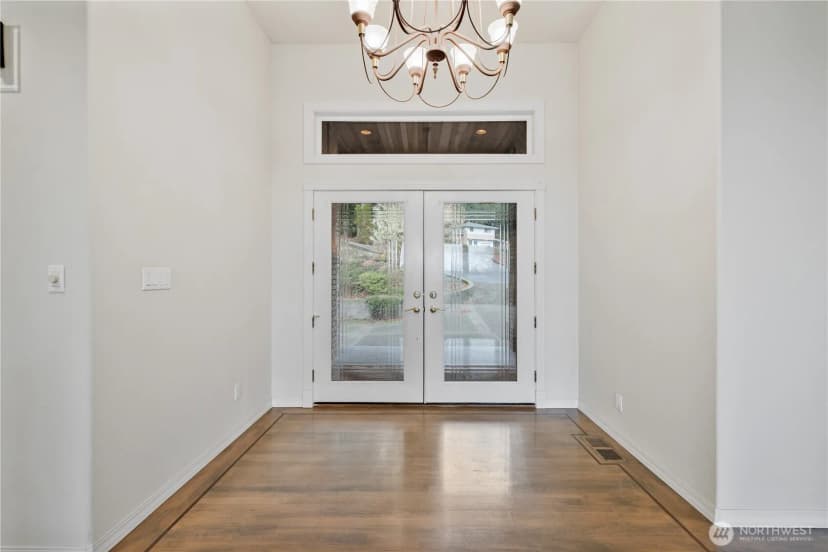Property photo for 229 Sunset Drive, Longview photo 3