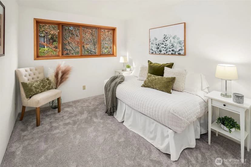 Property photo for 1718 128th Avenue Se, Bellevue photo 19