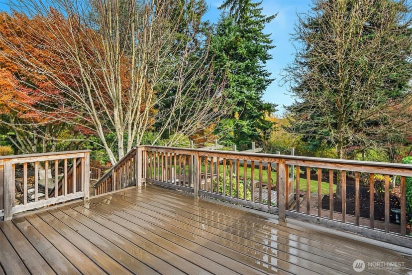 Property photo for 1718 128th Avenue Se, Bellevue photo 30