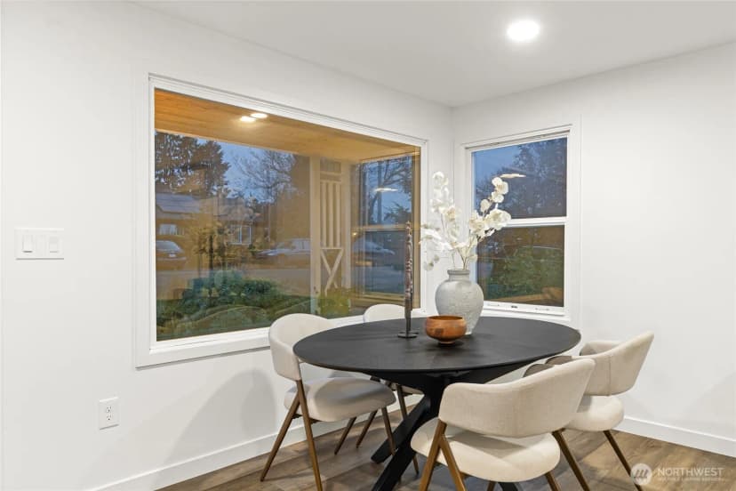 Property photo for 2460 S 121 Street, Burien photo 6