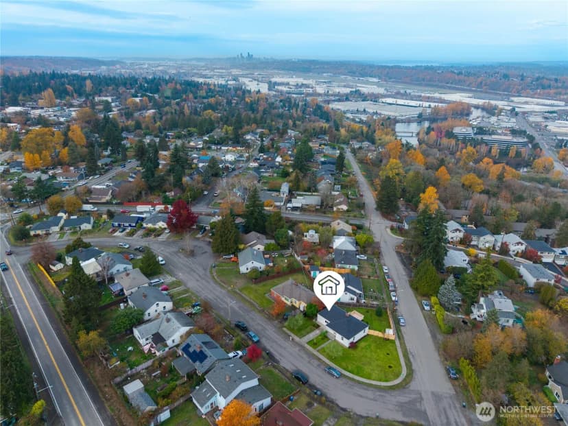 Property photo for 2460 S 121 Street, Burien photo 28