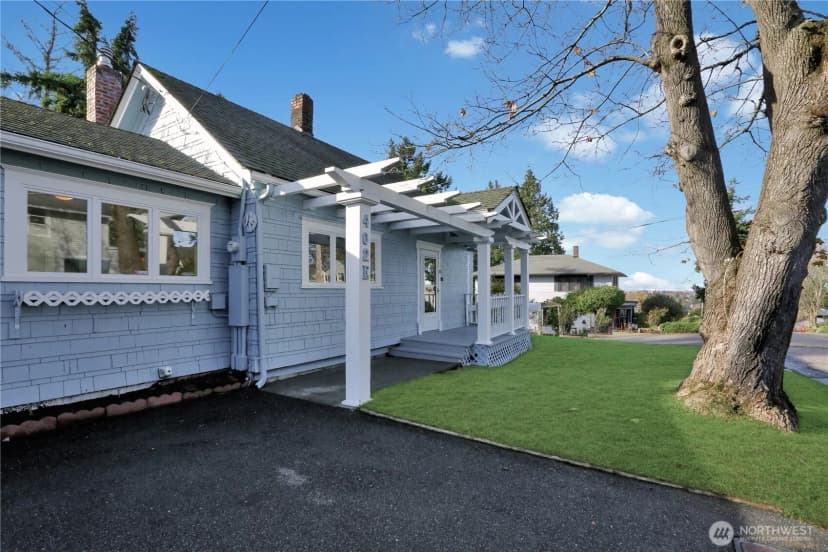 Property photo for 402 E Washington Street, Mount Vernon photo 6