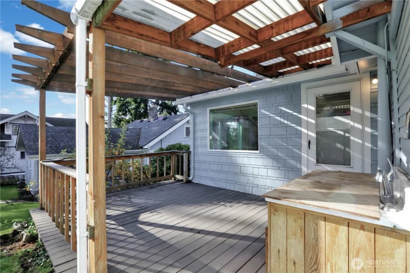 Property photo for 402 E Washington Street, Mount Vernon photo 31