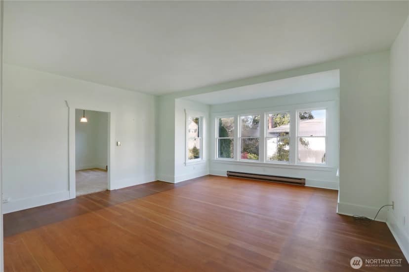 Property photo for 402 E Washington Street, Mount Vernon photo 8