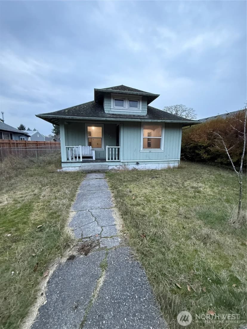 Property photo for 504 Dupont Avenue, Dupont