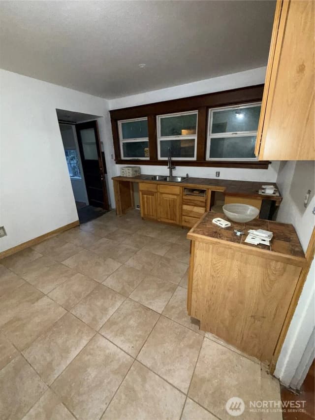 Property photo for 504 Dupont Avenue, Dupont photo 4