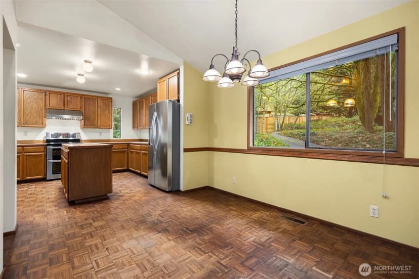 Property photo for 7131 Ne Bay Hill Road, Bainbridge Island photo 8