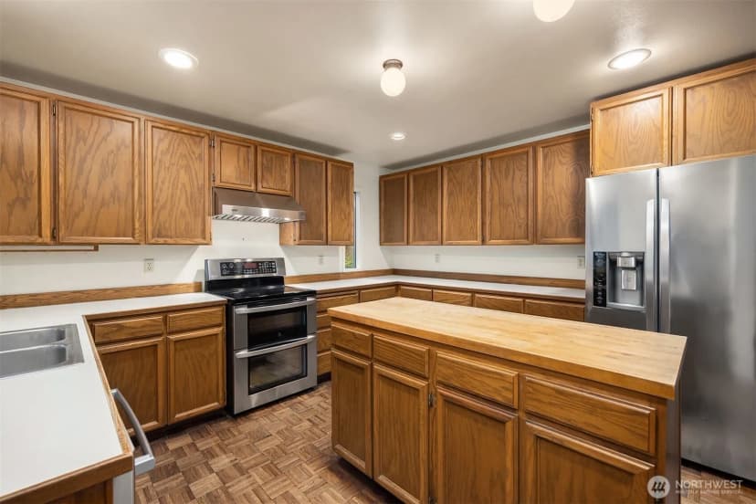 Property photo for 7131 Ne Bay Hill Road, Bainbridge Island photo 9