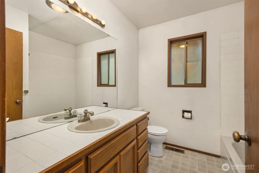 Property photo for 7131 Ne Bay Hill Road, Bainbridge Island photo 16