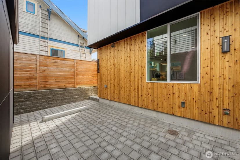 Property photo for 1227 B N 48th Street, Seattle photo 34