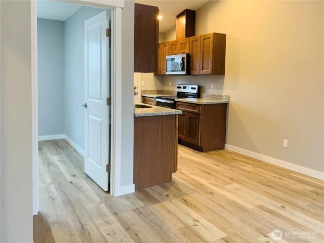 Property photo for 518 Dolphin Avenue Ne, Ocean Shores photo 5