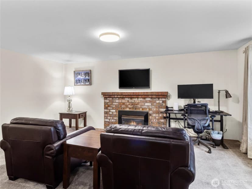 Property photo for 302 1st Avenue E, Pacific photo 5