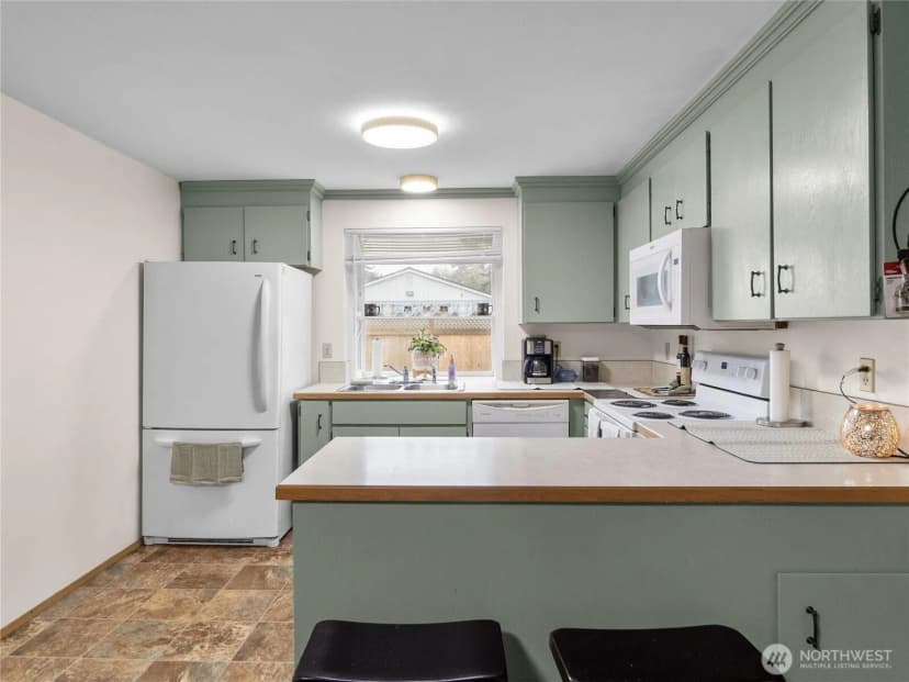 Property photo for 302 1st Avenue E, Pacific photo 15