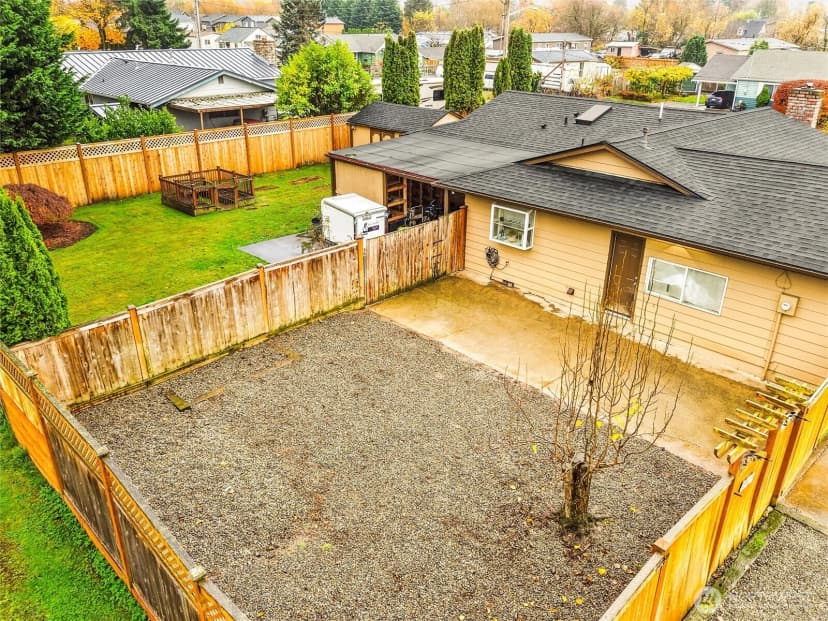 Property photo for 302 1st Avenue E, Pacific photo 37