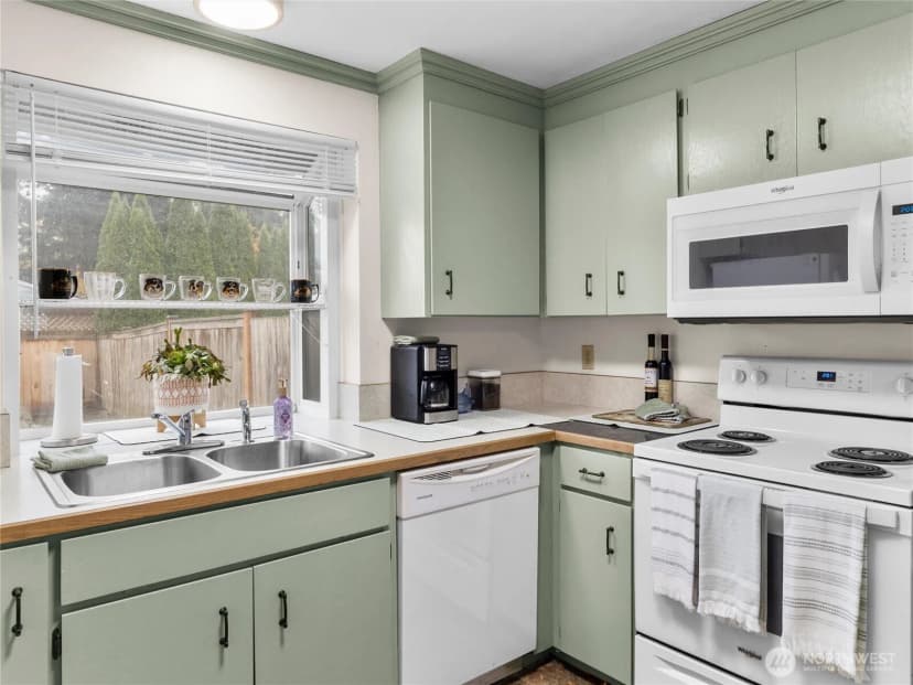 Property photo for 302 1st Avenue E, Pacific photo 14