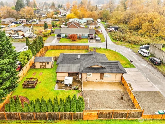Property photo for 302 1st Avenue E, Pacific