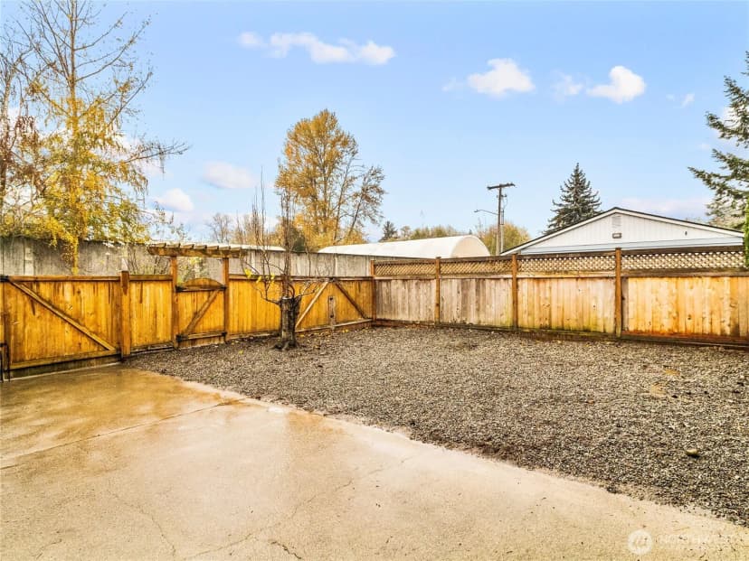 Property photo for 302 1st Avenue E, Pacific photo 33
