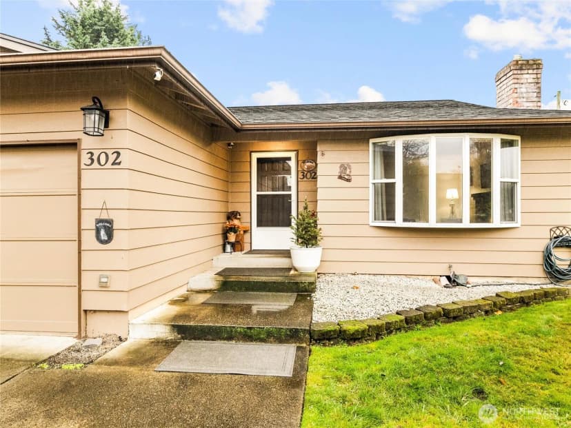 Property photo for 302 1st Avenue E, Pacific photo 4