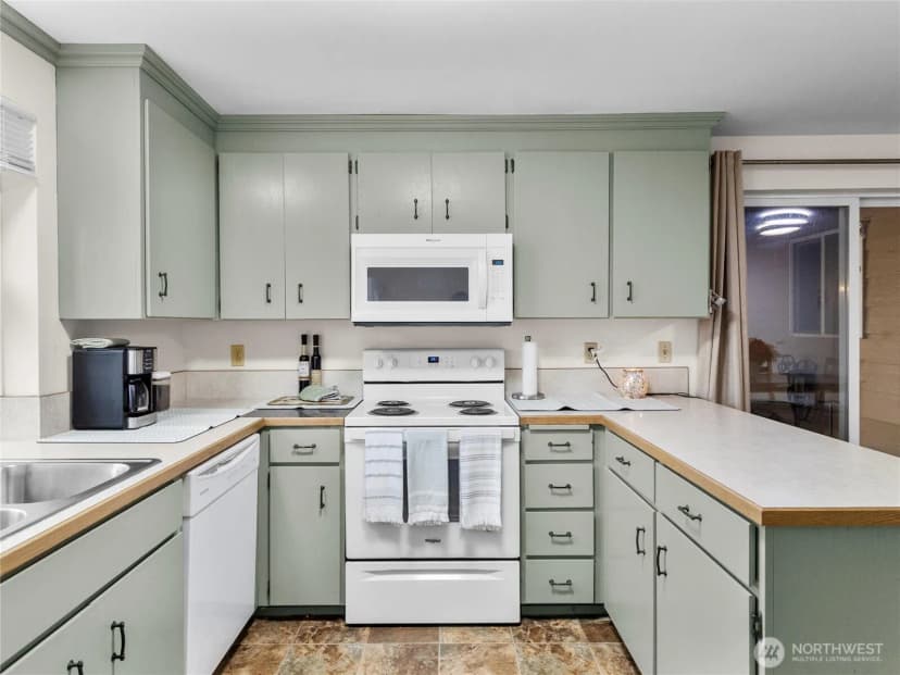 Property photo for 302 1st Avenue E, Pacific photo 13