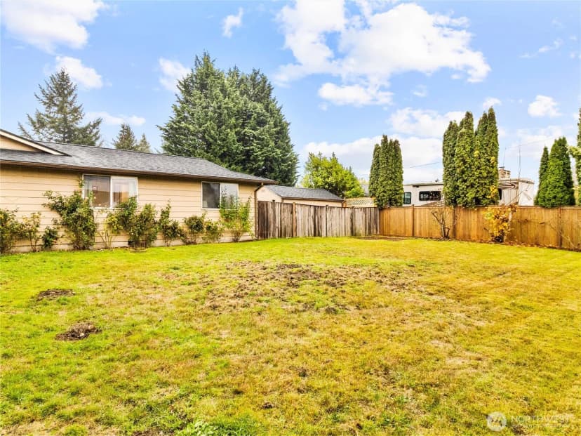 Property photo for 302 1st Avenue E, Pacific photo 32