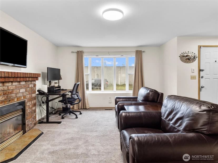 Property photo for 302 1st Avenue E, Pacific photo 6