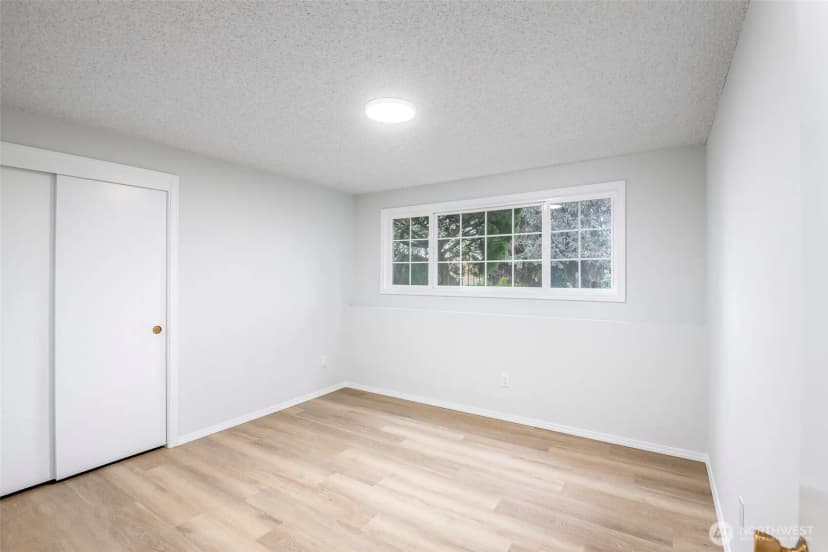 Property photo for 1517 126th Avenue E, Edgewood photo 20