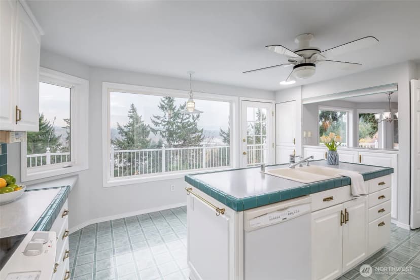 Property photo for 1517 126th Avenue E, Edgewood photo 16