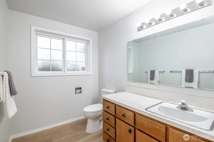 Property photo for 1517 126th Avenue E, Edgewood photo 19