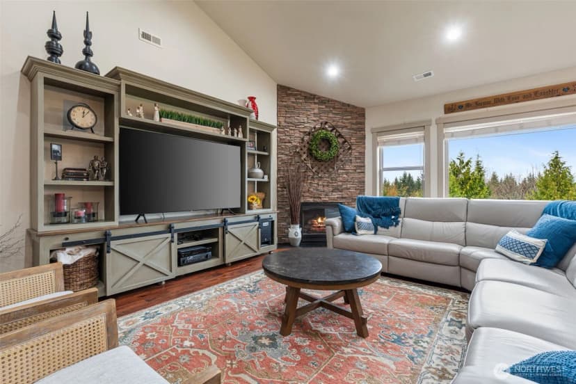 Property photo for 195 Budgett Lane, Chehalis photo 19
