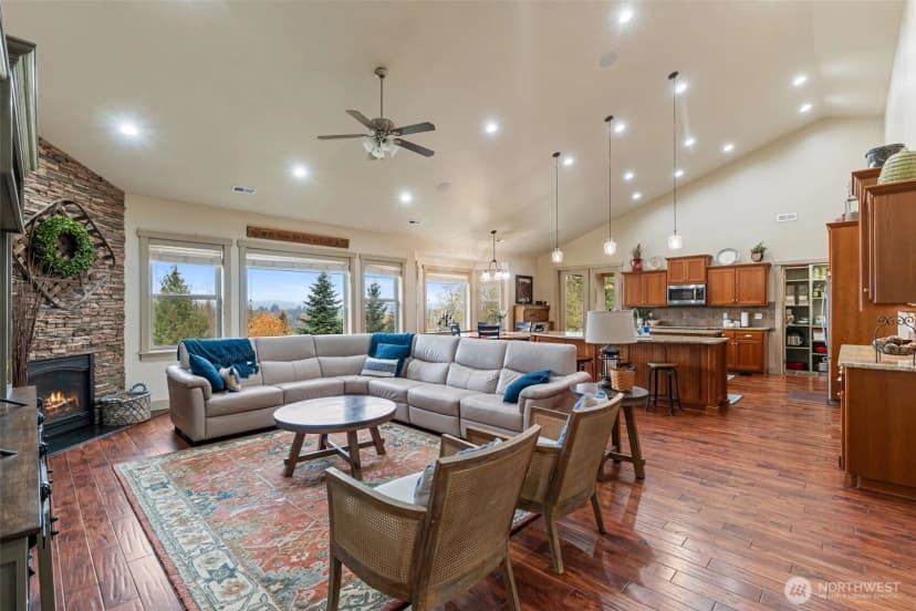 Property photo for 195 Budgett Lane, Chehalis photo 9